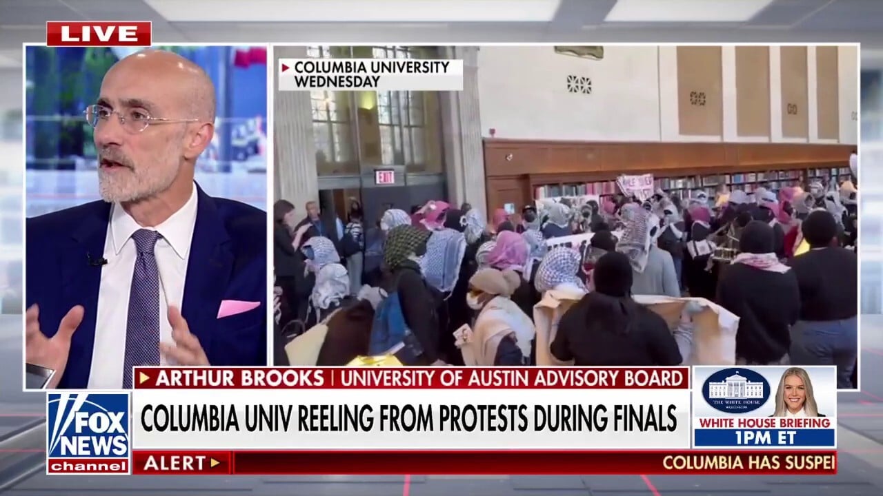 FOX America’s Newsroom: Columbia University responds to campus unrest with mass suspensions